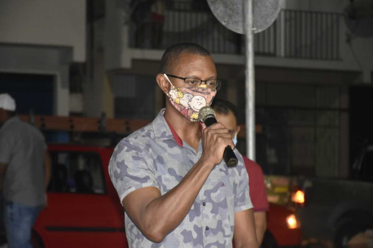 Nova Via de acesso da Rua Carlos Gomes é inaugurada e leva o nome do Pe. Odenilton
